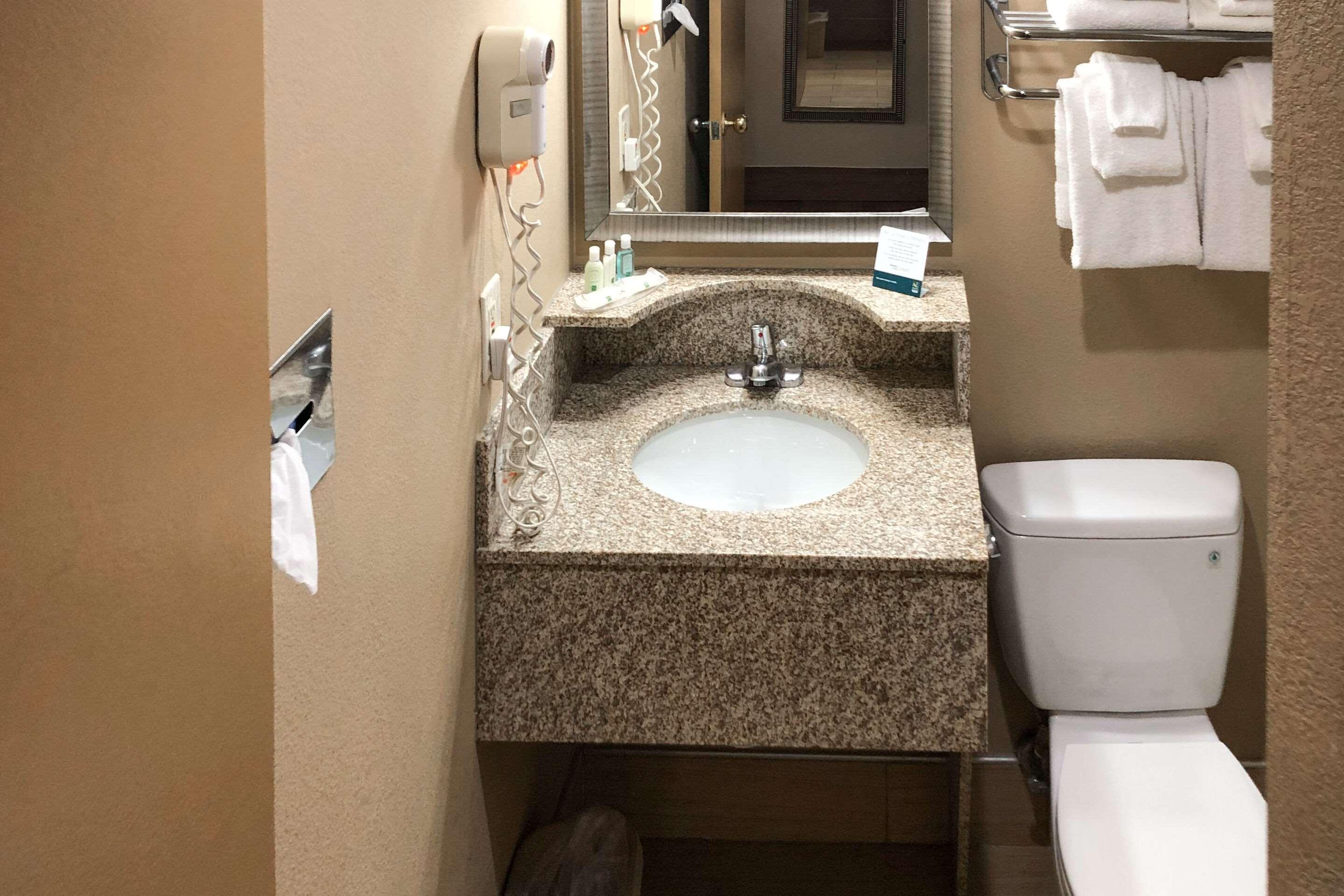 Quality Inn Near Joint Base Andrews-Washington Area Camp Springs Eksteriør bilde