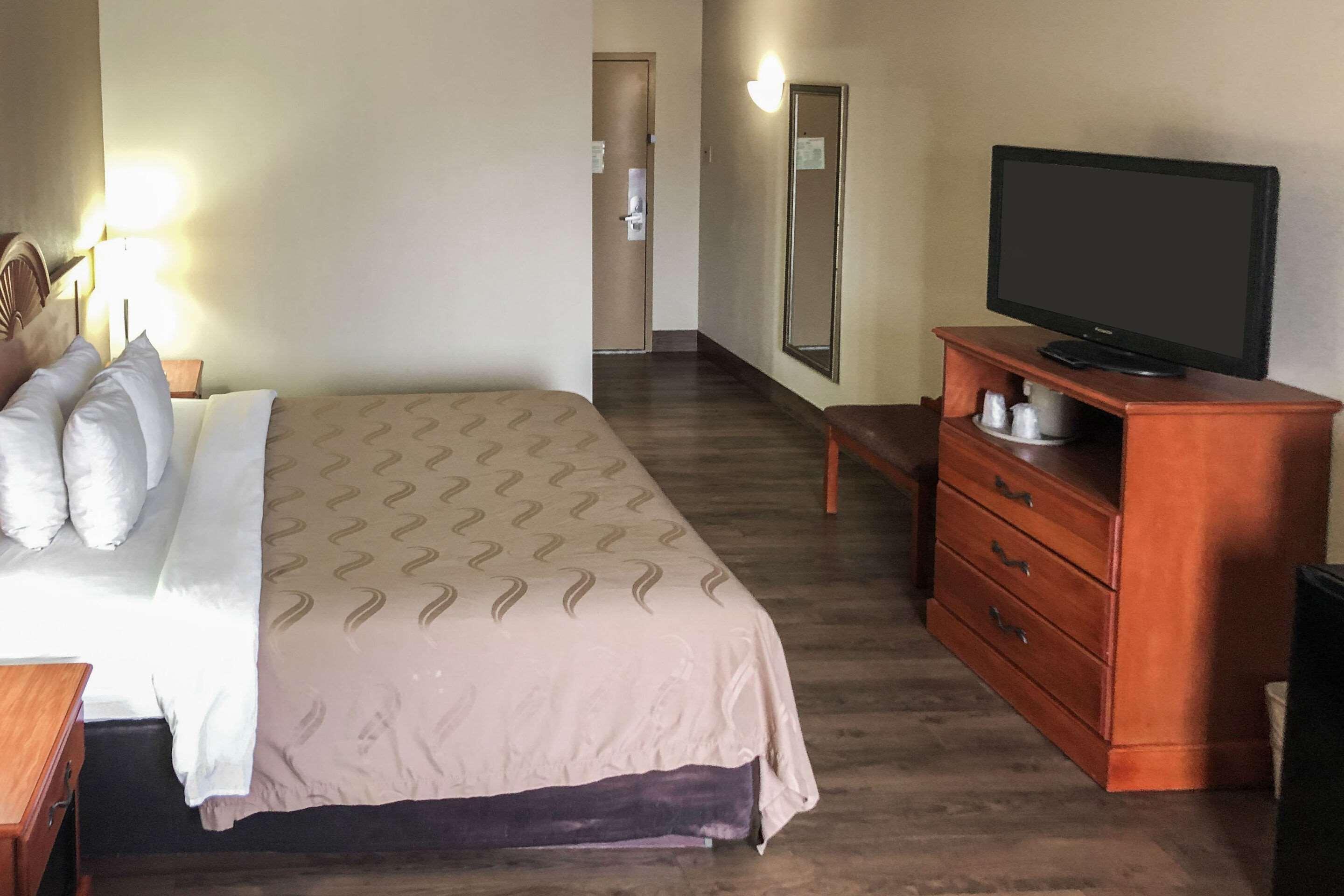 Quality Inn Near Joint Base Andrews-Washington Area Camp Springs Eksteriør bilde